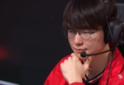  Faker迎来七赛季高光表现，热火球迷沸腾！-九游官网首页